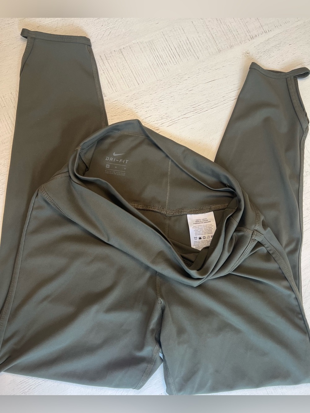Nike Dri Fit Women’s Olive Green High Rise Cut Out Leggings - Picture 4 of 8